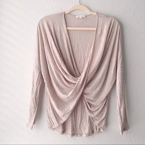 FRONT TWISTED LONG SLEEVE TOP